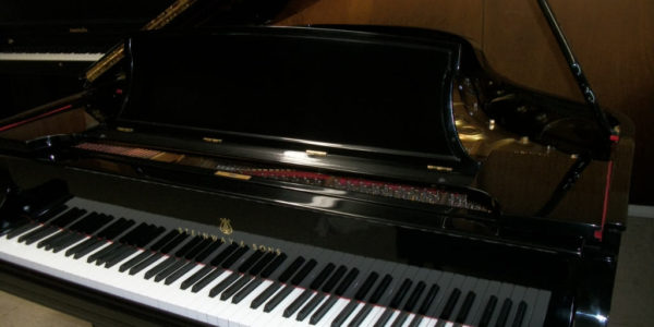 Steinway_model_L_4